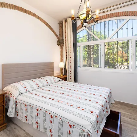 Terrenito Private Pool By Aora * פואנגירולה